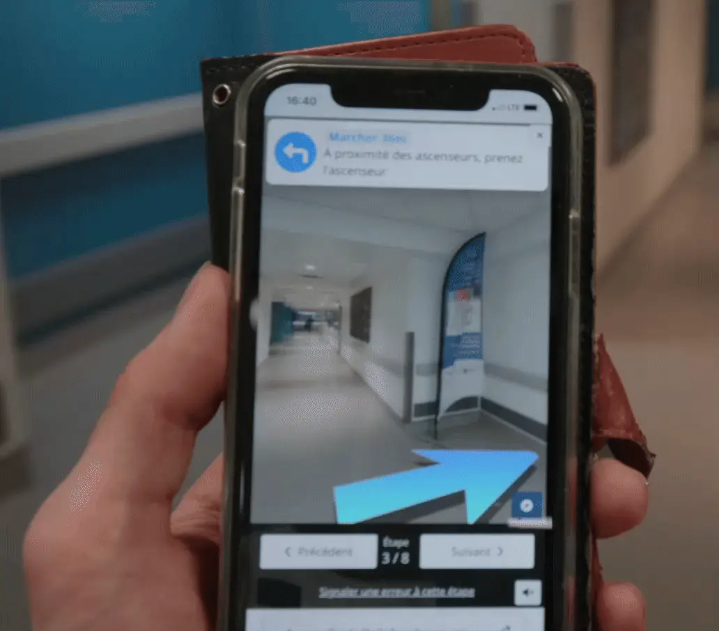 Mobile Wayfinder solution with augmented reality GIF
